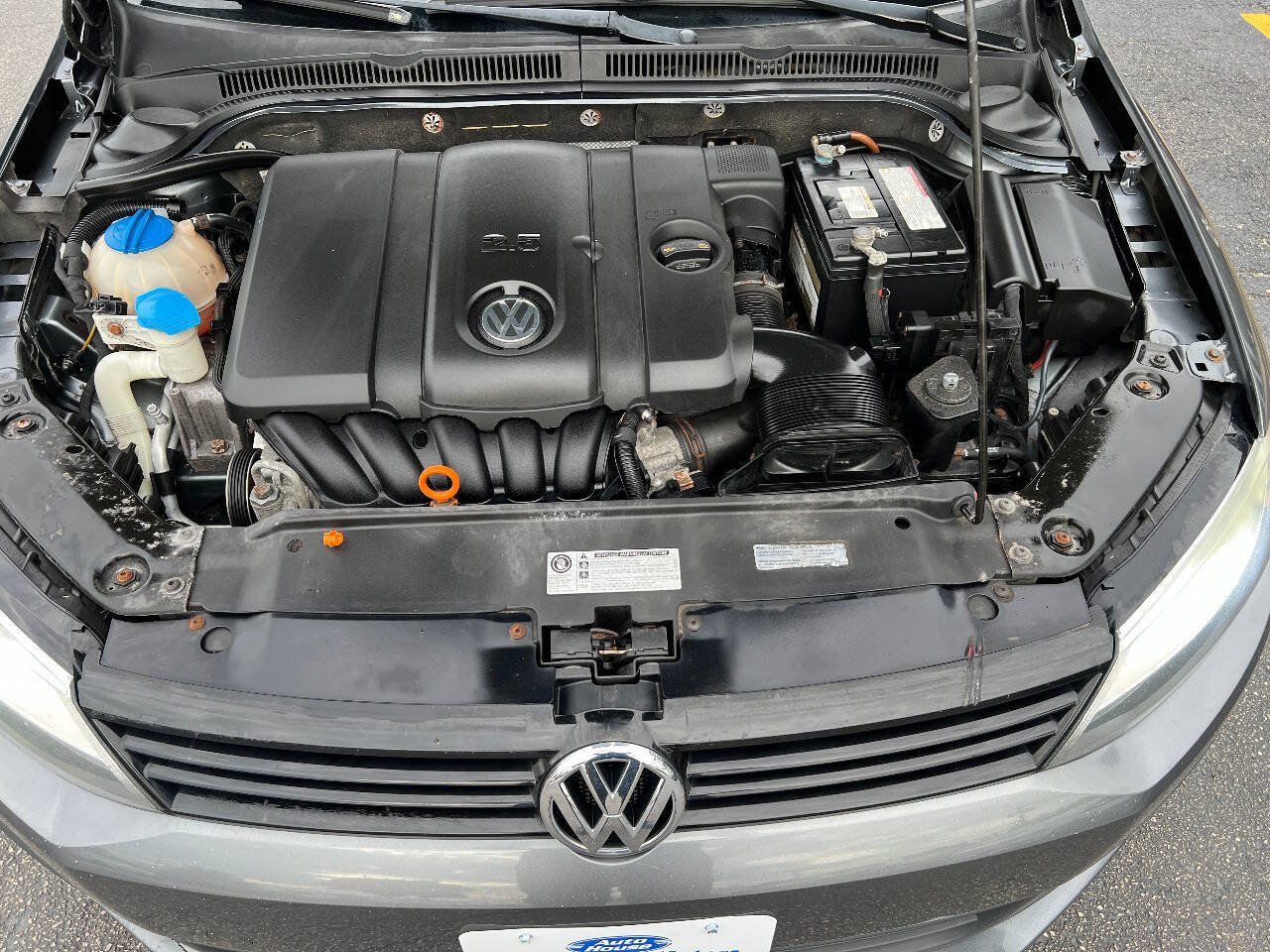 Used 2012 Volkswagen Jetta SE FWD image 35