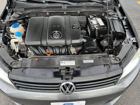 Used 2012 Volkswagen Jetta SE FWD image 35