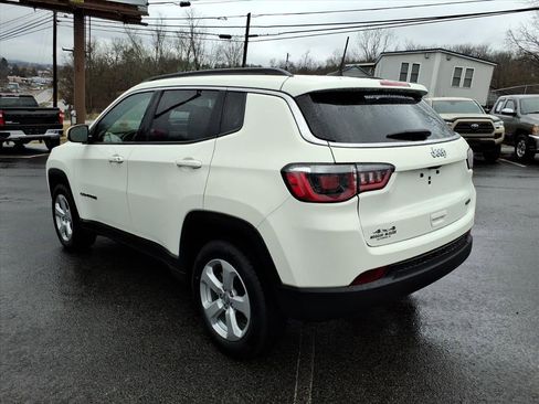 Used 2019 Jeep Compass Latitude w/ Cold Weather Group image 4