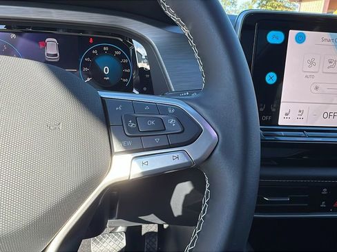 New 2026 Volkswagen Atlas Cross Sport SE image 27