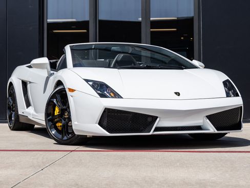 Used 2014 Lamborghini Gallardo LP 550-2 image 2