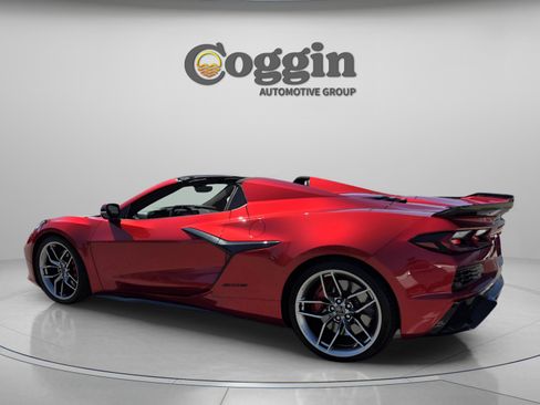 Used 2025 Chevrolet Corvette Z06 w/ Battery Protection Package RWD image 3
