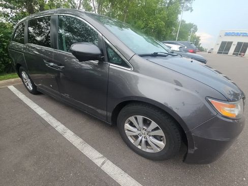 Used 2016 Honda Odyssey SE image 3