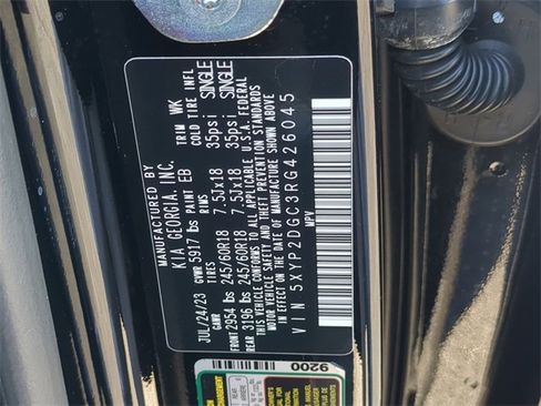 Used 2024 Kia Telluride LX image 37