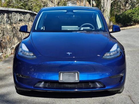 Used 2023 Tesla Model Y Long Range image 6
