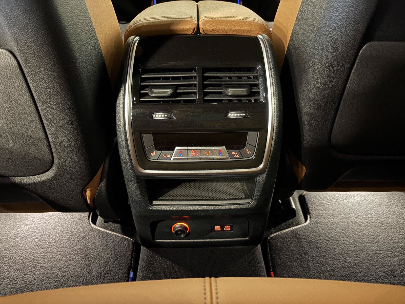 Used 2024 BMW X5 M60i AWD/4WD image 44