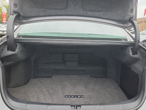 Used 2016 Toyota Avalon Limited FWD image 30