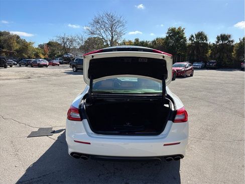 Used 2017 Maserati Quattroporte S RWD image 48