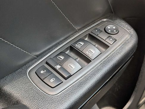 Used 2022 Dodge Charger Scat Pack w/ Daytona Edition Group RWD image 25
