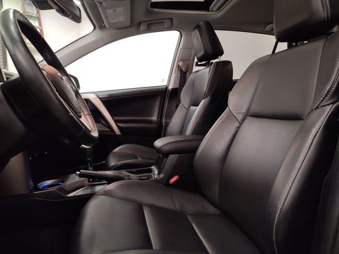 Used 2015 Toyota RAV4 Limited image 5