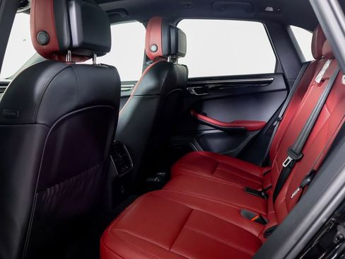 New 2026 Porsche Macan AWD/4WD image 10