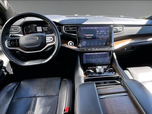 Used 2023 Jeep Grand Wagoneer 4WD image 17