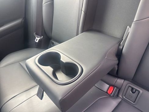 Used 2020 Lexus UX 200 w/ Premium Package image 33