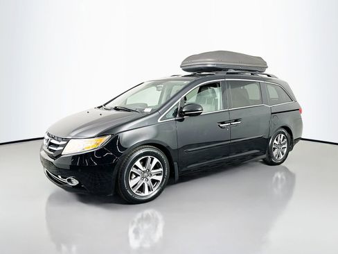 Used 2015 Honda Odyssey Touring image 3