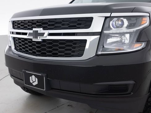 Used 2017 Chevrolet Tahoe LT w/ LT Midnight Edition AWD/4WD image 16