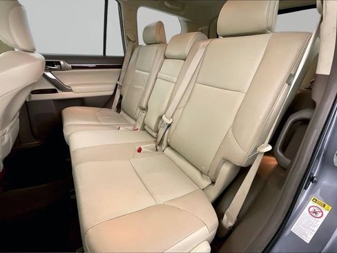 Used 2015 Lexus GX 460 w/ Premium Package AWD/4WD image 21