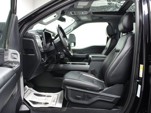 Used 2025 Ford F350 Lariat w/ Lariat Ultimate Package AWD/4WD image 12