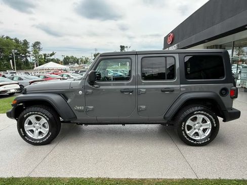 Used 2021 Jeep Wrangler Unlimited Sport AWD/4WD image 22