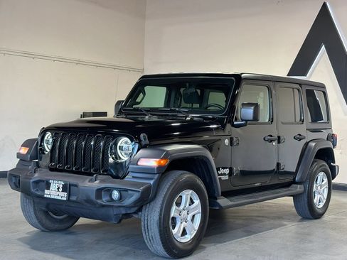 Used 2020 Jeep Wrangler Unlimited Sport S AWD/4WD image 1