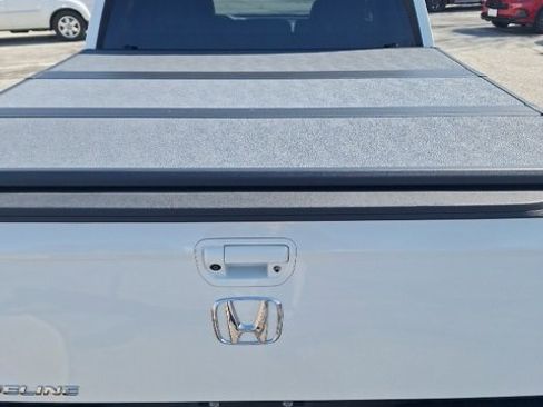 Used 2018 Honda Ridgeline RTL-T image 6