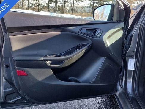 Used 2015 Ford Focus S image 10
