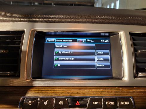 Used 2013 Jaguar XF 3.0 image 32