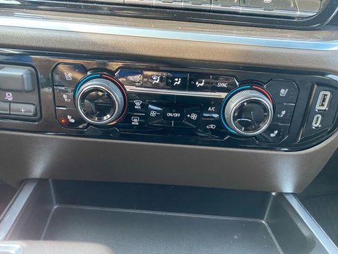 Used 2022 Chevrolet Silverado 1500 LTZ image 22