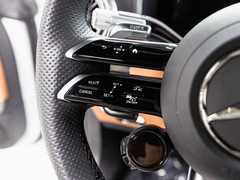 Used 2025 Mercedes-Benz AMG GT 63 image 11