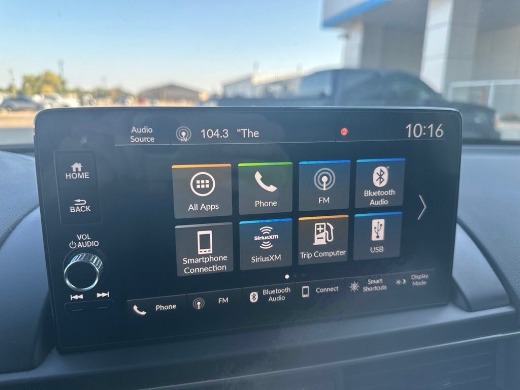Used 2025 Honda Pilot EX-L image 15
