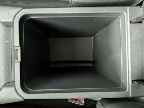 Used 2024 Nissan Sentra SV FWD image 20