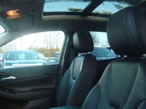 Used 2023 Buick Encore GX Essence w/ Advanced Technology Package image 12