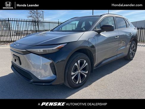 Used 2024 Toyota bZ4X XLE image 1