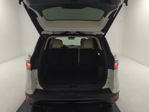 Used 2018 Ford Escape SEL w/ SEL Sport Appearance Package FWD image 29