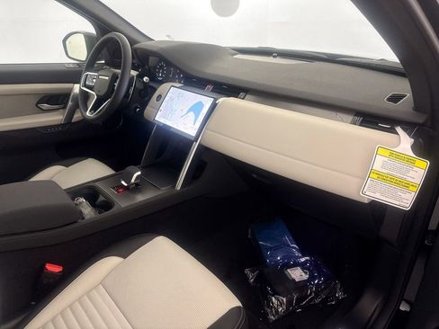 New 2026 Land Rover Discovery Sport Landmark AWD/4WD image 29