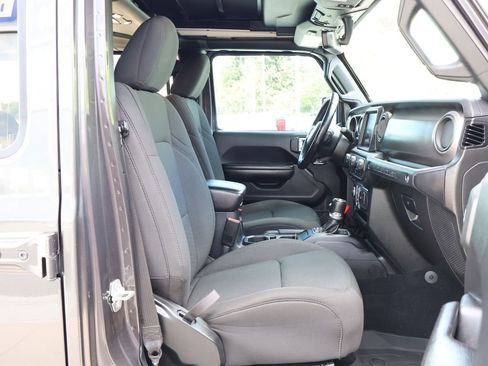 Used 2020 Jeep Wrangler Unlimited Sport AWD/4WD image 31