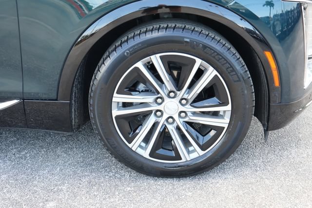 Used 2024 Cadillac Lyriq Luxury AWD/4WD image 10