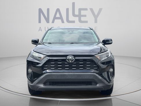 Used 2020 Toyota RAV4 XLE Premium FWD image 1