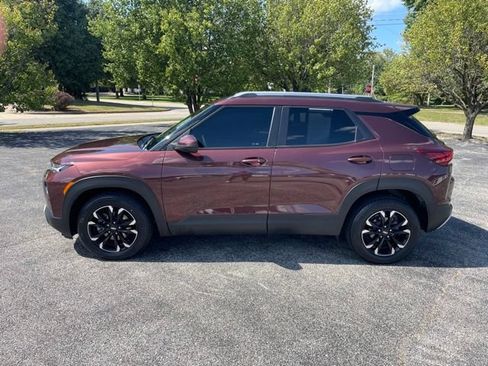Used 2022 Chevrolet TrailBlazer LT w/ Convenience Package FWD image 8
