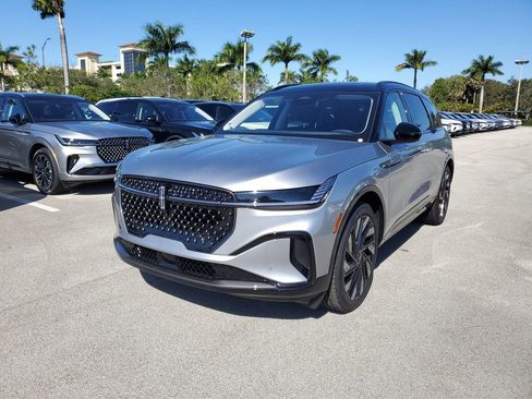 New 2026 Lincoln Nautilus Reserve w/ Jet Appearance Package image 2