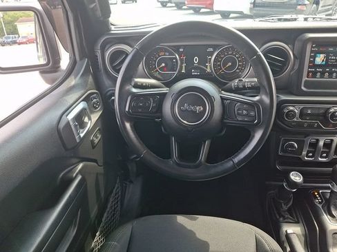 Used 2021 Jeep Wrangler Sport AWD/4WD image 11