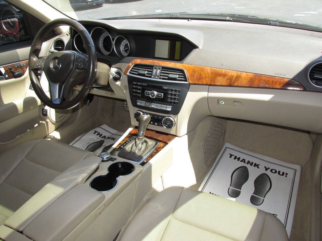 Used 2012 Mercedes-Benz C 300 4MATIC Sedan image 25