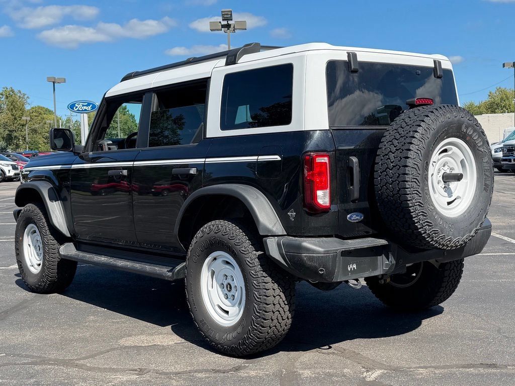 Used 2025 Ford Bronco Heritage Edition AWD/4WD image 8