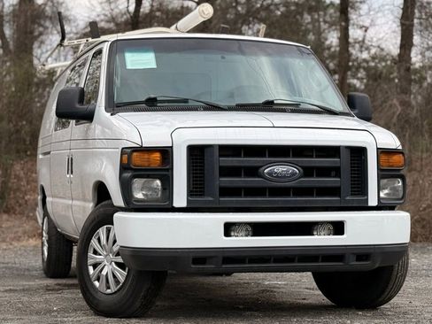 Used 2008 Ford E-250 and Econoline 250 image 7