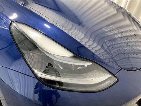 Used 2021 Tesla Model 3 Standard Range Plus image 12