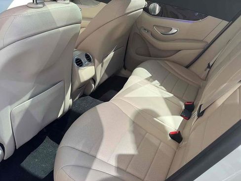 Used 2020 Mercedes-Benz GLC 300 4MATIC image 11