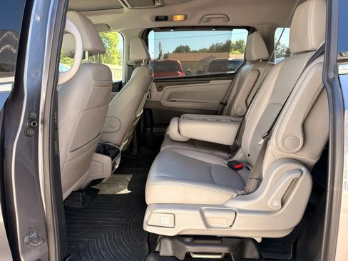Used 2018 Honda Odyssey Elite image 13