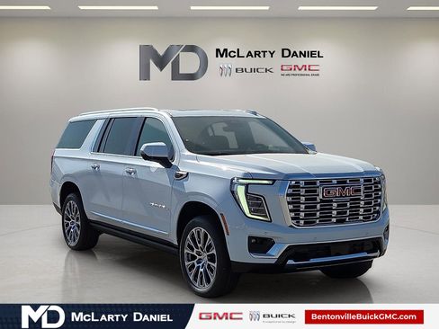 New 2026 GMC Yukon XL Denali w/ Denali Reserve Package AWD/4WD image 1