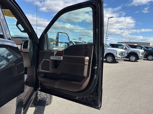 Used 2022 Ford F250 King Ranch w/ King Ranch Ultimate Package image 14