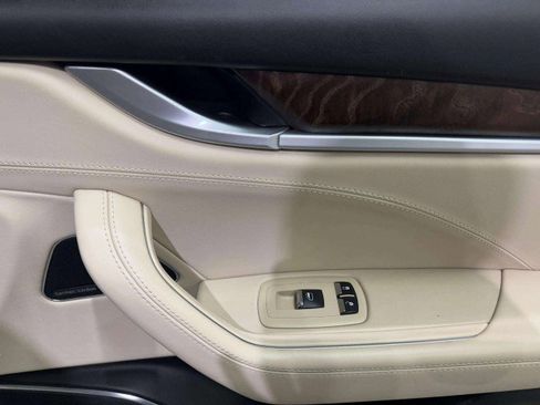 Used 2017 Maserati Levante S image 38