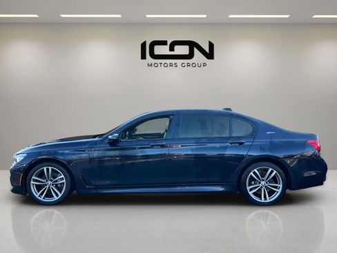 Used 2018 BMW 740e xDrive w/ M Sport Package image 2